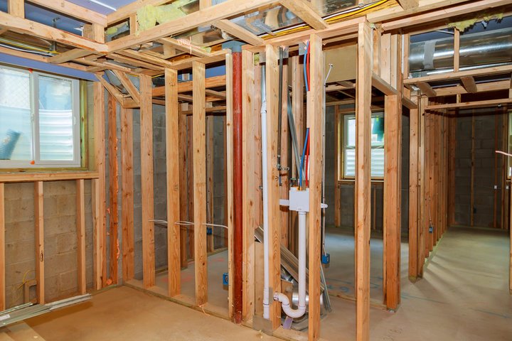 Slide of Singer Contracting