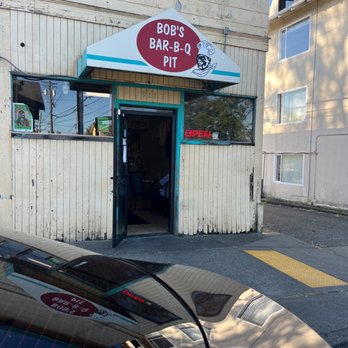 Bob's Bar-B-Q Pit - ows the entrance to the restaurant - Barbeque Near Me - Tacoma, Washington Bob's Bar-B-Q Pit - ows the entrance to the restaurant - Barbeque Near Me - Tacoma, Washington