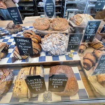 Mindy's Bakery - Desserts Near Me - Chicago, Illinois Mindy's Bakery - Desserts Near Me - Chicago, Illinois