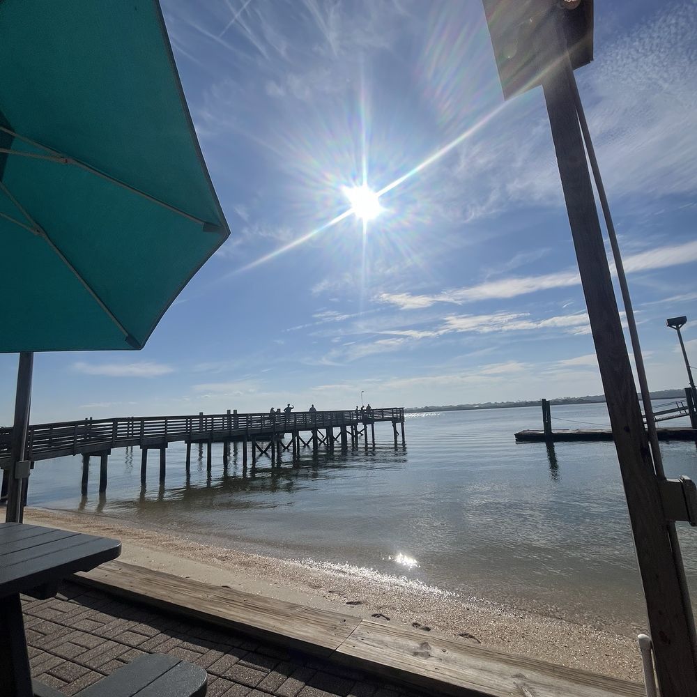 Aunt Kate's - Outdoor seating - American Near Me - Saint Augustine, Florida