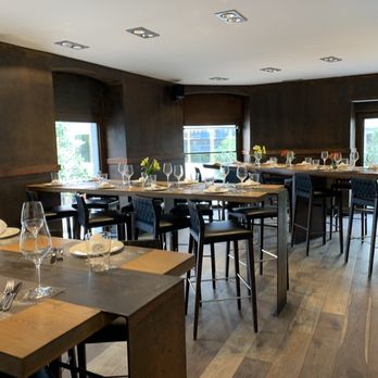 ORIO Fuencarral - View of restaurant upstairs - Basque Near Me - Madrid, M ORIO Fuencarral - View of restaurant upstairs - Basque Near Me - Madrid, M