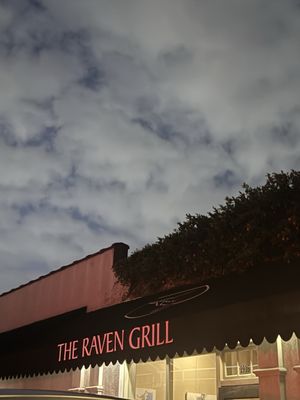 The Raven Grill by null