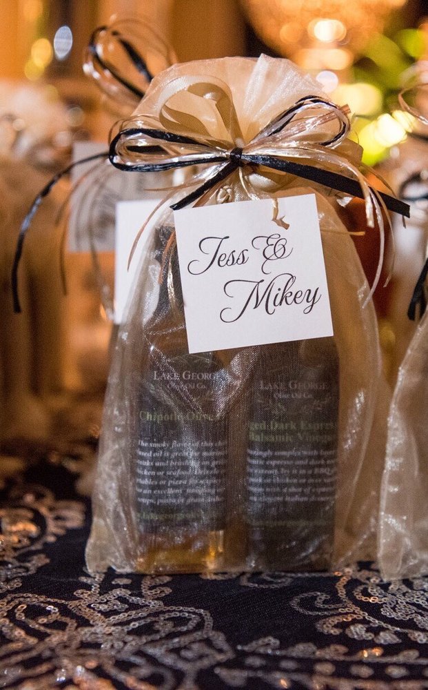 LAKE OLIVE OIL Updated October 2024 18 Photos 179 Glen St