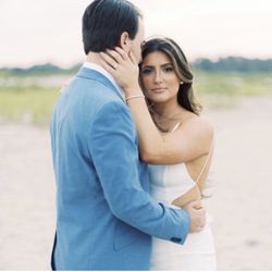 Glow Babe Organic Mobile Spray Tan - @haleypage looks flawless for her engagement photos in Glow Babe