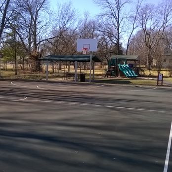 Switzer Memorial Park - full court basketball - Parks Near Me - Bargersville, Indiana