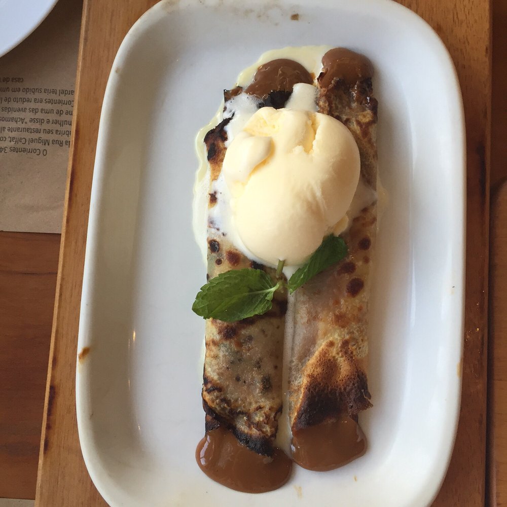 Corrientes 348 - Crape with sweet & condensed milk and ice cream - Steakhouses Near Me - Rio de Janeiro, RJ