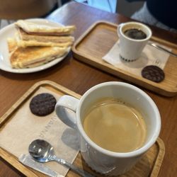 Havanna - Coffee to put hair on your fingernails.