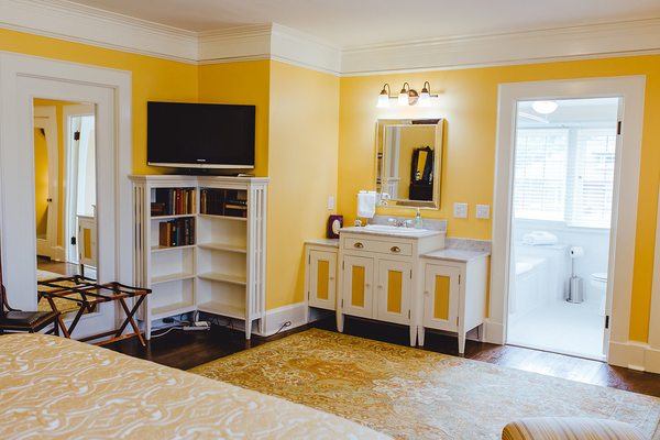 The Leonard At Logan House by null