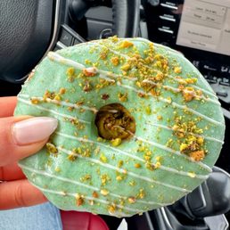 Pistachio Cronut Pistachio Cronut