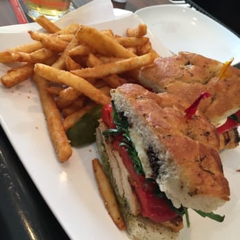 Bar Cilento - Grilled chicken focaccia - American Near Me - Stirling, New Jersey Bar Cilento - Grilled chicken focaccia - American Near Me - Stirling, New Jersey