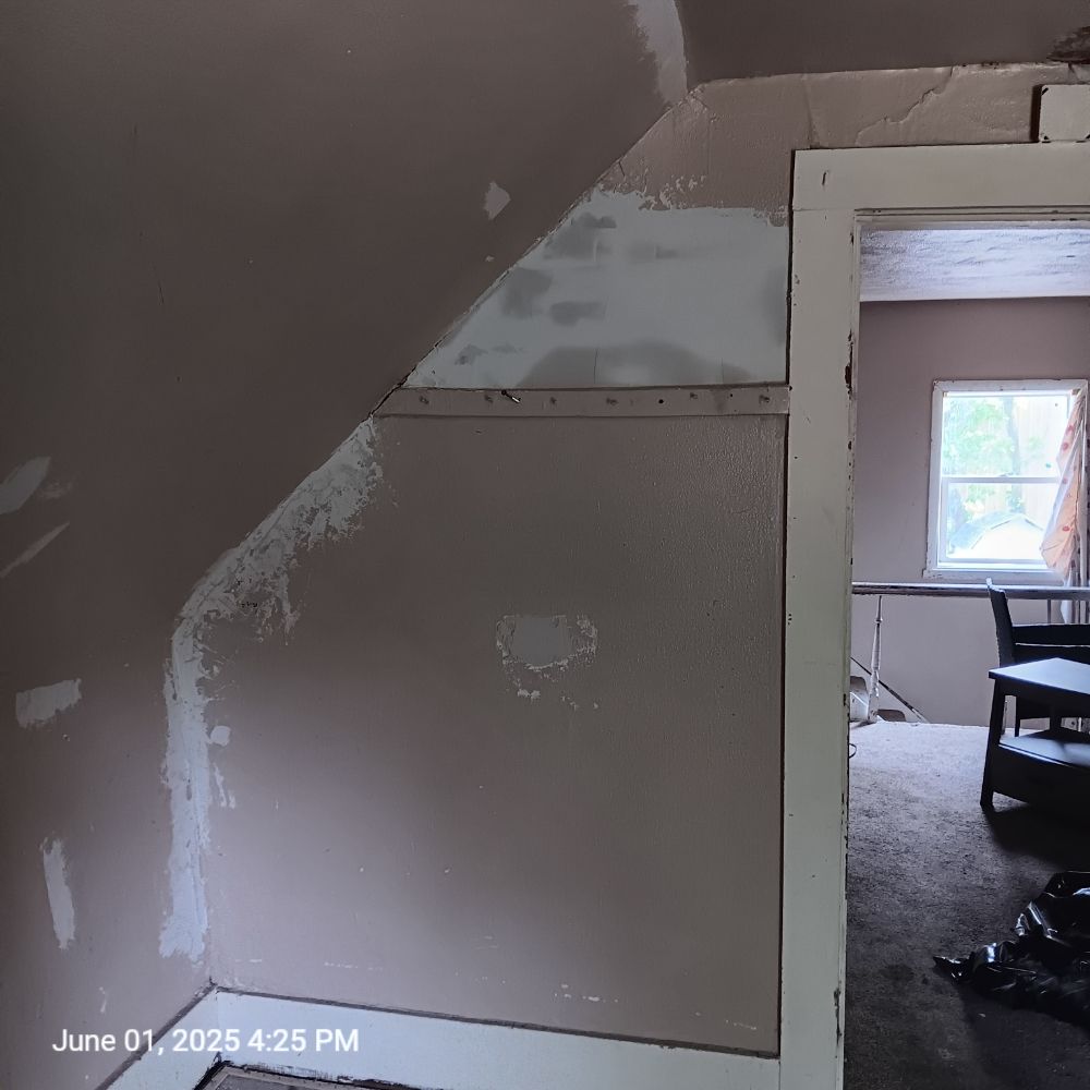 Slide of Reneau's Remodeling