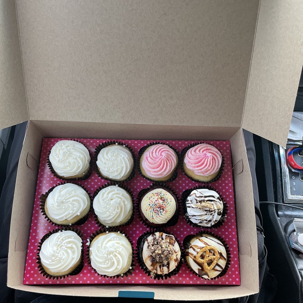 Smallcakes Cupcakery Evans/Augusta - Cupcakes - Desserts Near Me - Evans, Georgia Smallcakes Cupcakery Evans/Augusta - Cupcakes - Desserts Near Me - Evans, Georgia