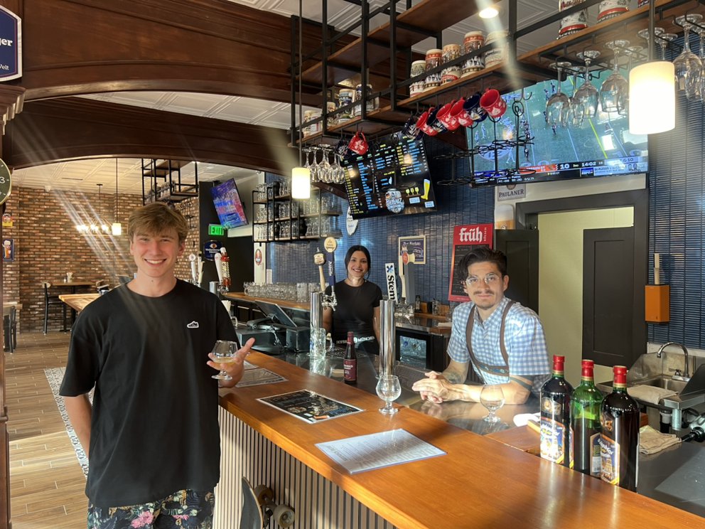 DAS BIERHAUZ Updated October 2024 120 Photos & 30 Reviews 830