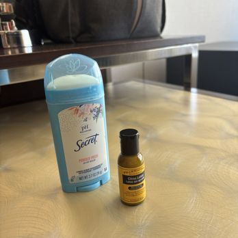 Hyatt Regency - Seriously! One ounce of body lotion???? Gotta up your game or dry people everywhere!!! - Hotels Near Me - Dallas, Texas
