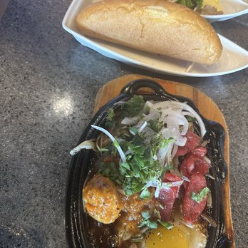 Lem’s Kitchen and Lounge - Vietnamese Near Me - Houston, Texas Lem’s Kitchen and Lounge - Vietnamese Near Me - Houston, Texas