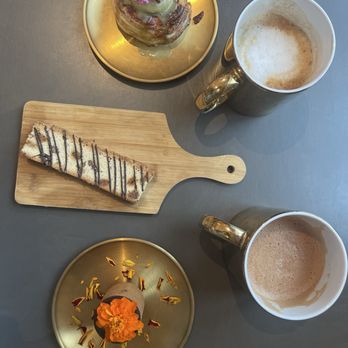 Kashmir Coffee Lounge - Coffee & Tea Near Me - Albuquerque, New Mexico