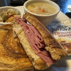 Backdoor Bistro And Coffeehouse