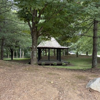 Yuko-en On The Elkhorn - Outbuilding structure near pathway - Parks Near Me - Georgetown, Kentucky Yuko-en On The Elkhorn - Outbuilding structure near pathway - Parks Near Me - Georgetown, Kentucky