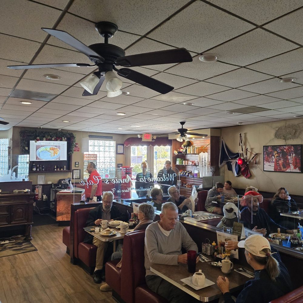 Annie's Cafe - Temecula - Breakfast & Brunch Near Me - Temecula, California