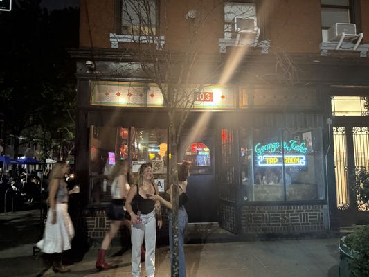 George & Jack's Tap Room by null