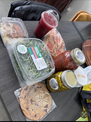 Castleberry Market by null