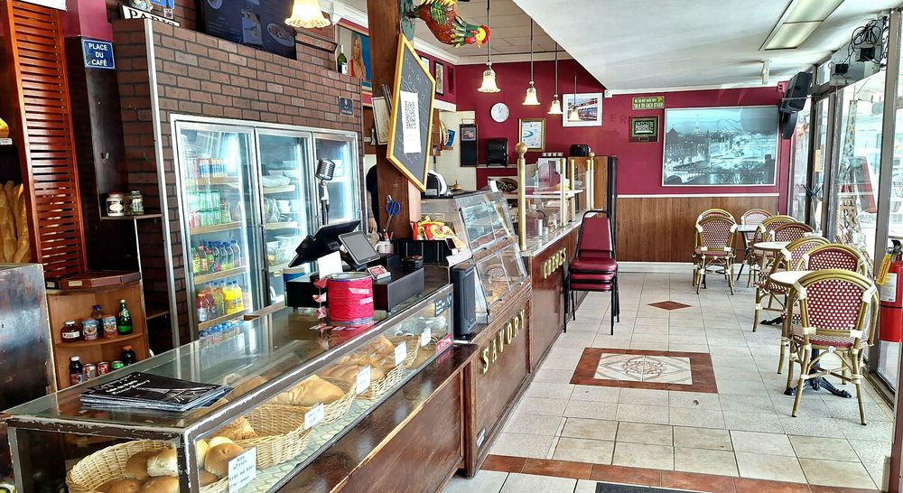 Cafe de Paris Bakery