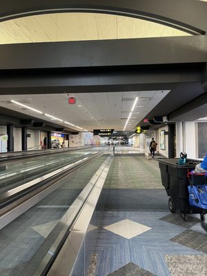 Pittsburgh International Airport by null