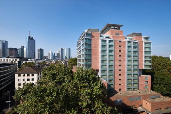 Hilton Frankfurt City Centre by null