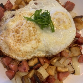 Moena Café - Sausage hash - Cafes Near Me - Honolulu, Hawaii Moena Café - Sausage hash - Cafes Near Me - Honolulu, Hawaii