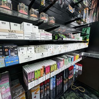 Big Smokes - Flavored Vapes! Float Mello, Hyppe Max - Tobacco Shops Near Me - Lake Balboa, California Big Smokes - Flavored Vapes! Float Mello, Hyppe Max - Tobacco Shops Near Me - Lake Balboa, California