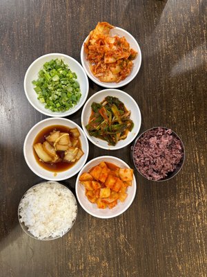 Doma Seolleongtang by null