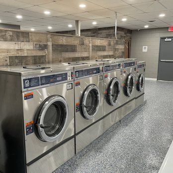 Manteno Laundry - Laundromat Near Me - Manteno, Illinois Manteno Laundry - Laundromat Near Me - Manteno, Illinois