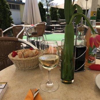 La Cantinetta di Sergio Bolzan - Chardonnay zum Antipasti - Beer, Wine & Spirits Near Me - Munich, BY La Cantinetta di Sergio Bolzan - Chardonnay zum Antipasti - Beer, Wine & Spirits Near Me - Munich, BY
