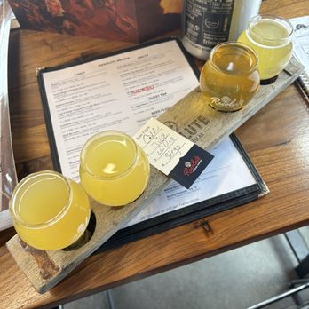 Resolute Brewing Tap & Cellar - Breweries Near Me - Arvada, Colorado