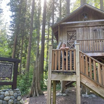Redwood Park - Parks Near Me - Surrey, British Columbia Redwood Park - Parks Near Me - Surrey, British Columbia