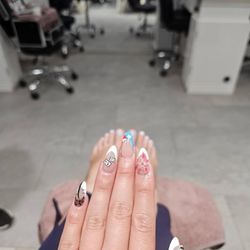 BB Nails