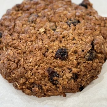 Chula Artisan Eatery - Oatmeal cookie - Breakfast & Brunch Near Me - La Quinta, California Chula Artisan Eatery - Oatmeal cookie - Breakfast & Brunch Near Me - La Quinta, California