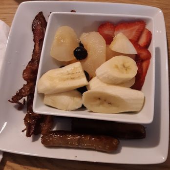 Red Apple - Fruit bowl with bacon and sausage link - New American Near Me - Dixon, Illinois