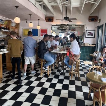 June's - Inside - Breakfast & Brunch Near Me - Austin, Texas