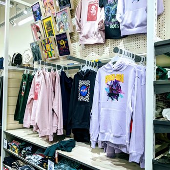 Old Navy - Men's Clothing Near Me - Houston, Texas Old Navy - Men's Clothing Near Me - Houston, Texas
