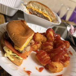 Jucys Hamburgers
