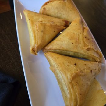Drelyse African Restaurant - Sambusa - African Near Me - Columbus, Ohio Drelyse African Restaurant - Sambusa - African Near Me - Columbus, Ohio