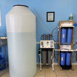 Hydrate Alkaline Water & Wellness - The water tank and filters.