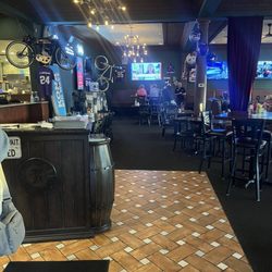 T.J. Hooligan’s - Interior
