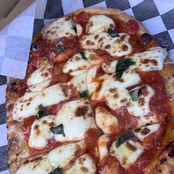 Maple House - Tomato flatbread - Coffee & Tea Near Me - Chandler, Arizona