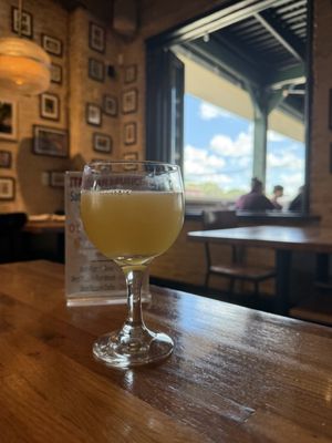 Olivella’s Pizza and Wine by null