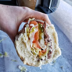 Pizza Dee - Half Roast Beef Sub