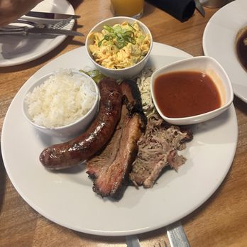 Waimea Butcher Shop - Combo Plate (sausage, brisket, pulled pork - Butcher Near Me - Waimea, Hawaii