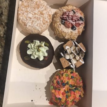 Mojo Donuts - Donuts Near Me - Pembroke Pines, Florida Mojo Donuts - Donuts Near Me - Pembroke Pines, Florida