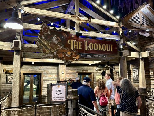 Memphis Pyramid by null